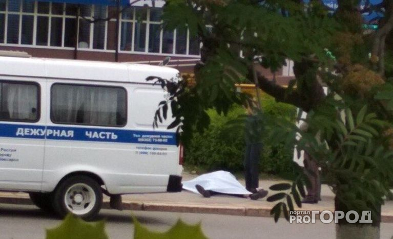 На остановке «Детская больница» в Новочебоксарске умер мужчина