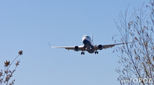 В Чебоксарах сразу два самолета начали выполнять рейс в Крым