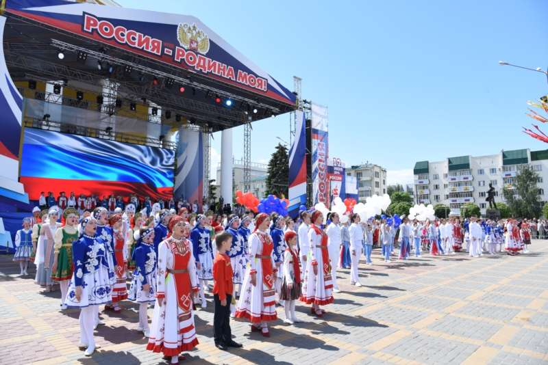 В День России чебоксарцев ждет парад и праздничный концерт