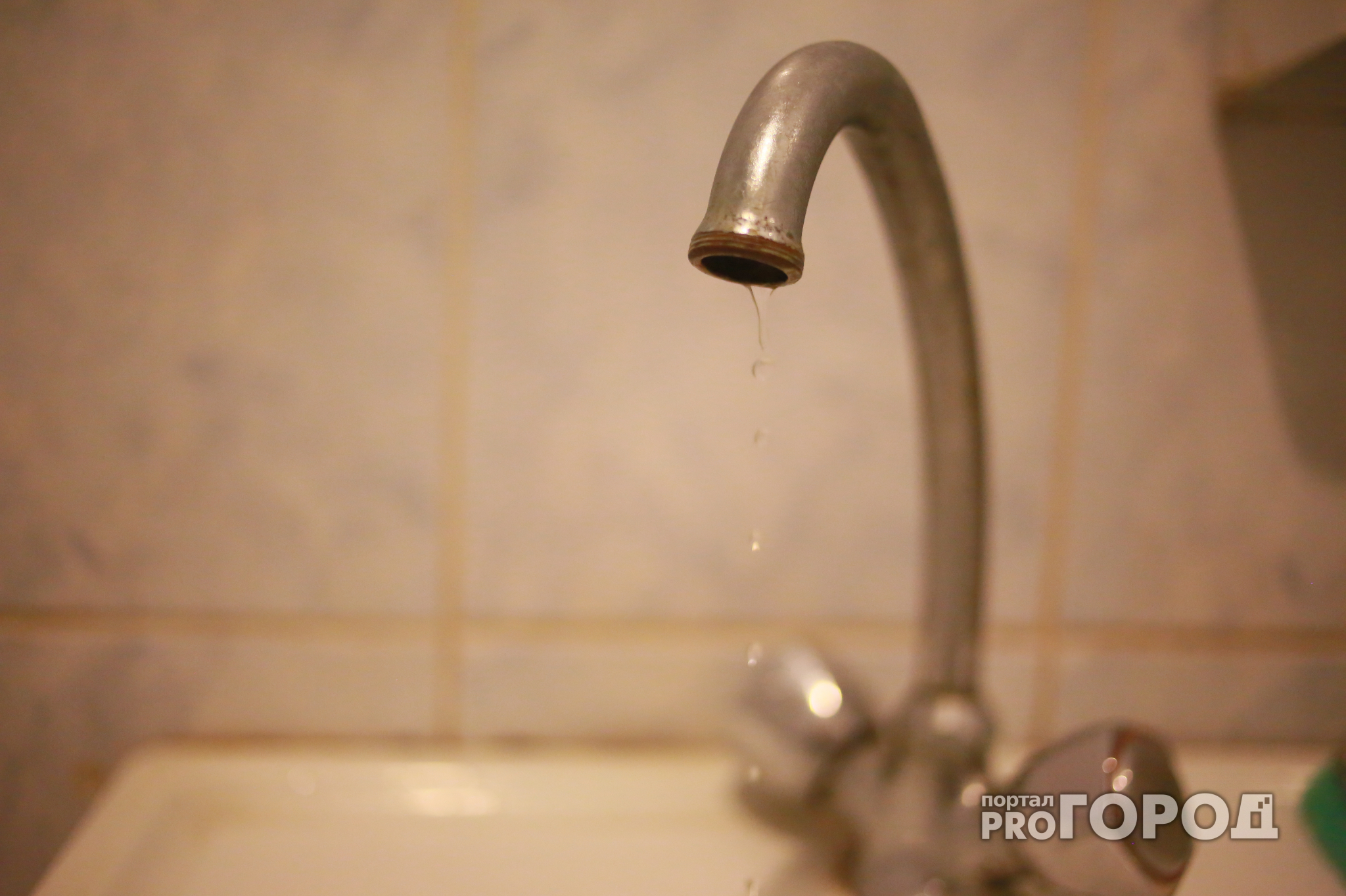 В Чебоксарах горячую воду отключили в 122 домах