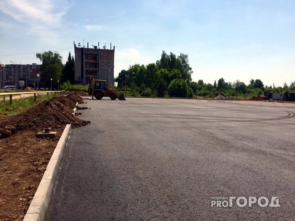Фото к статье: Открытие парковки возле аэропорта Чебоксар задерживается