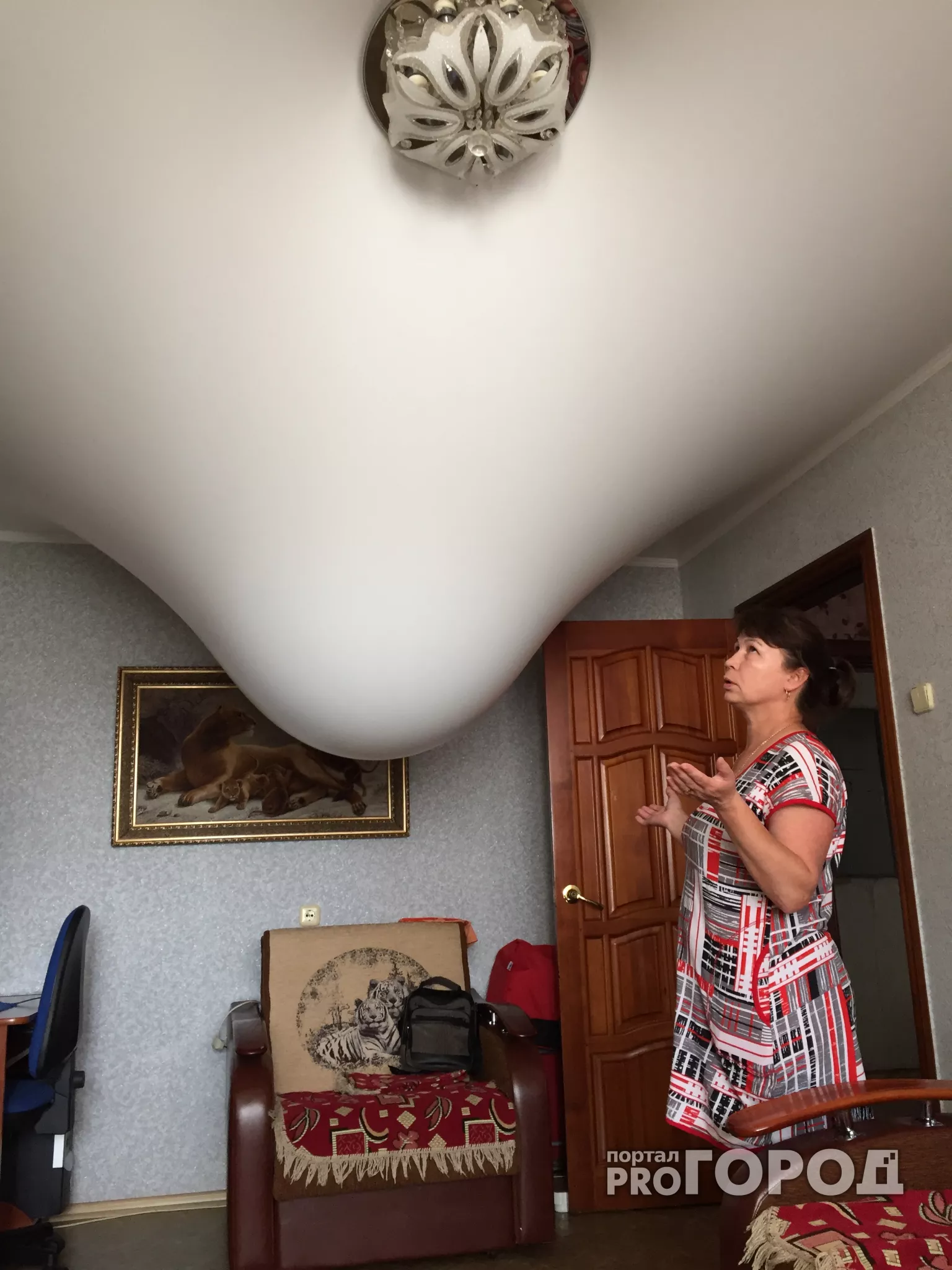 Фото к статье: В Новочебоксарске ливень затопил несколько этажей жилого дома