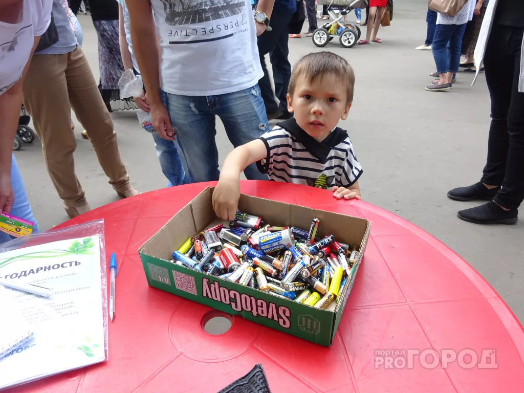 Фото к статье: В Чебоксарах в течение дня будут собирать батарейки и ненужные лампы