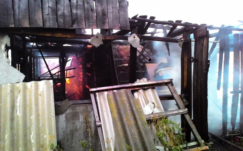 В Вурнарском районе 6-летний мальчик спалил маме дом