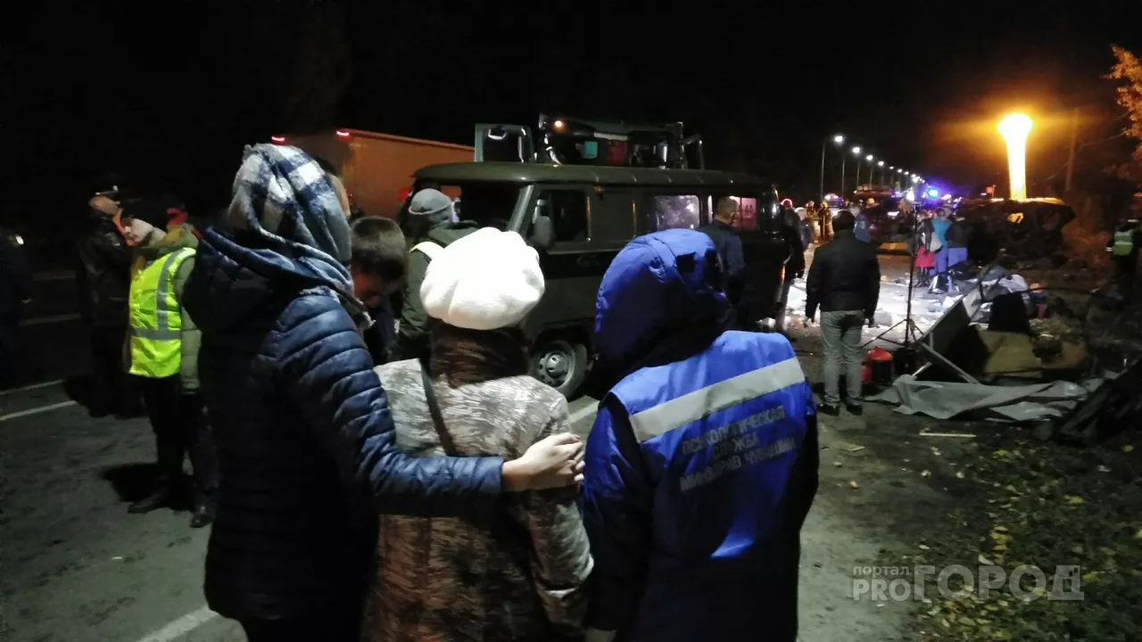 Фото к статье: Семьям погибших в ДТП выделят по 250 тысяч рублей