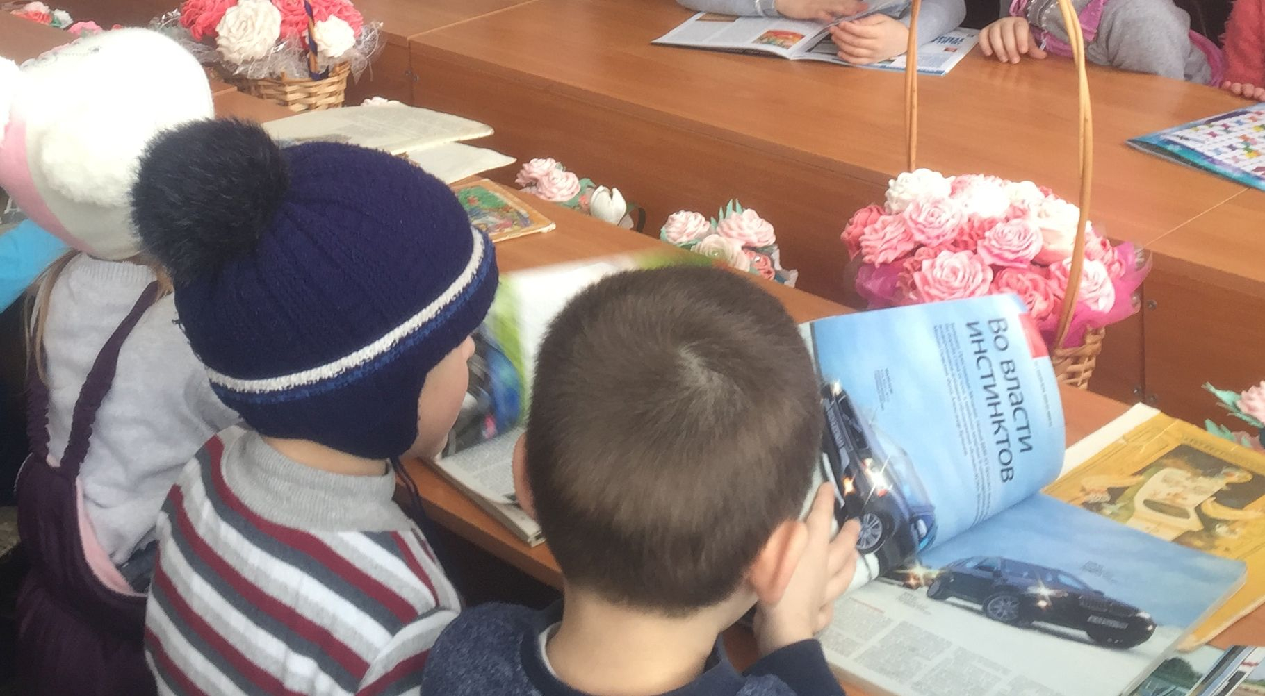 В Батыревском районе родителей заставляют покупать книги и обслуживать оборудование