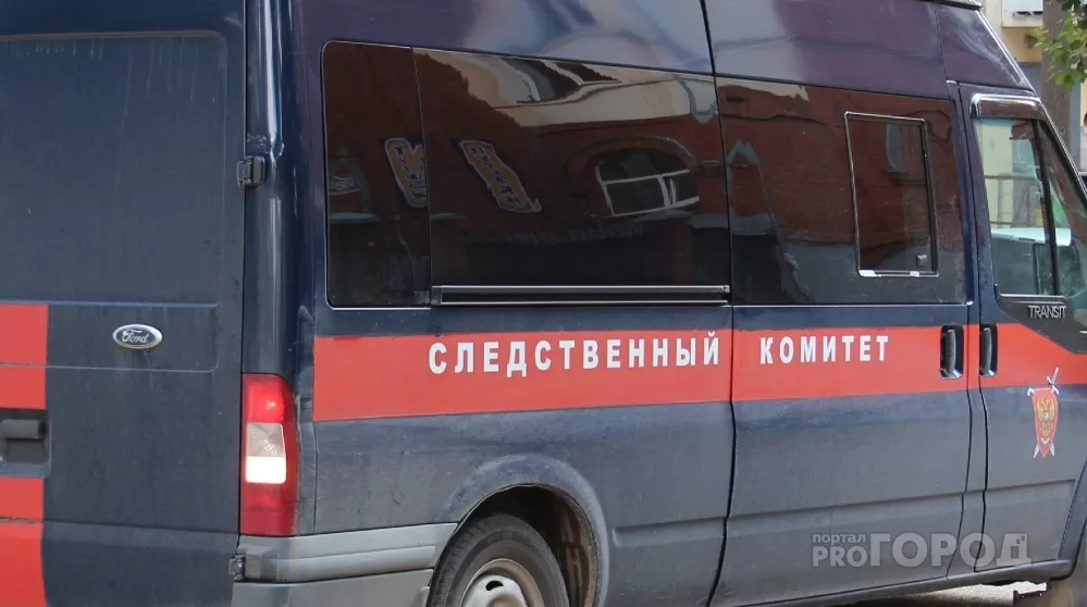 Фото к статье: В Чебоксарах во дворе жилого дома нашли труп женщины