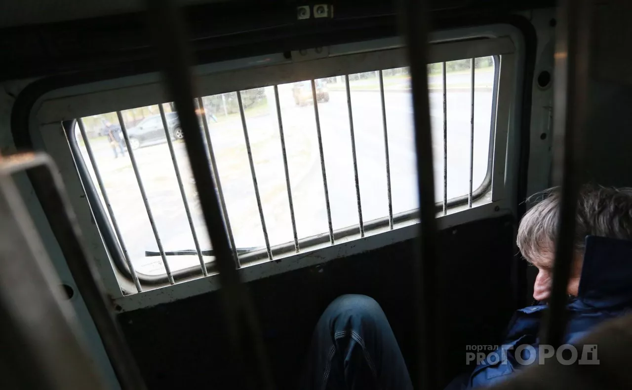 Фото к статье: В Чебоксарах мужчину посадили на 5 лет за избиение и изнасилование
