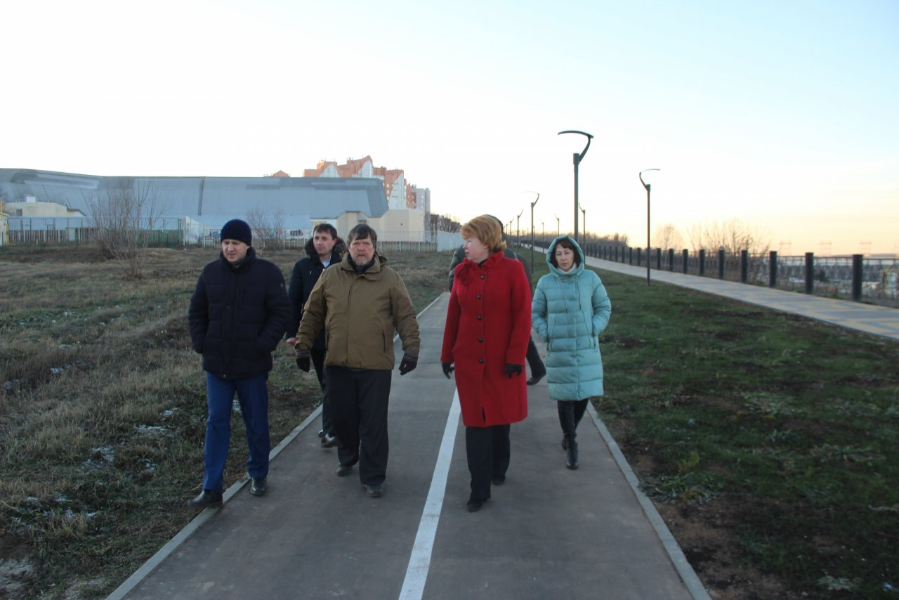 В Новочебоксарске чиновники прогулялись по набережной и решили ее сделать по новому проекту
