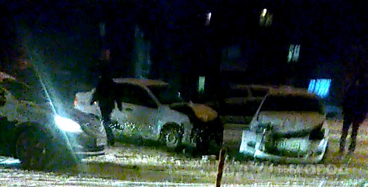 В Чебоксарах произошло лобовое столкновение двух автомобилей