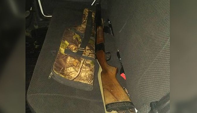 В Чувашии сотрудники ГИБДД задержали водителя, у которого в авто было расчехленное ружье