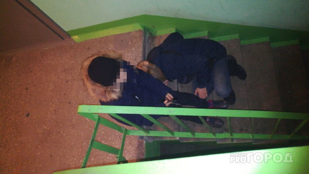 Чебоксарка: "Двое школьников вечером лежали в подъезде, пока я их не растормошила"