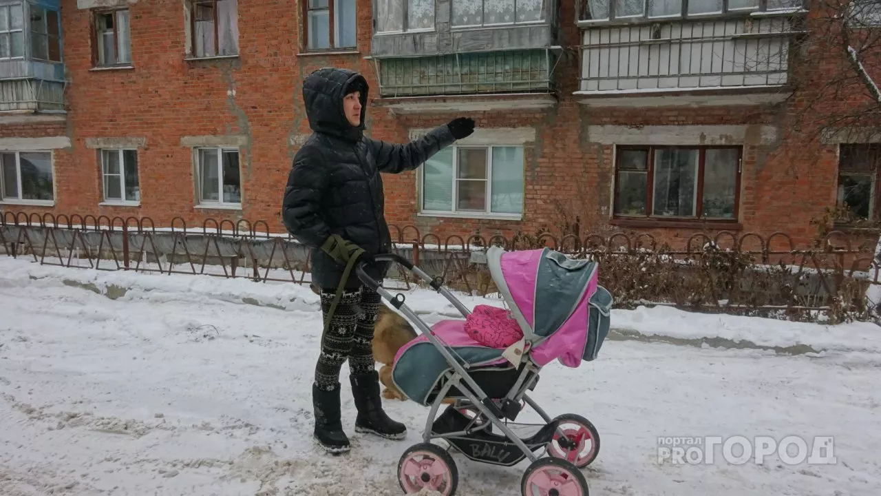 Фото к статье: В Чебоксарах строятся высотки, а рядом в развалинах продолжают жить люди