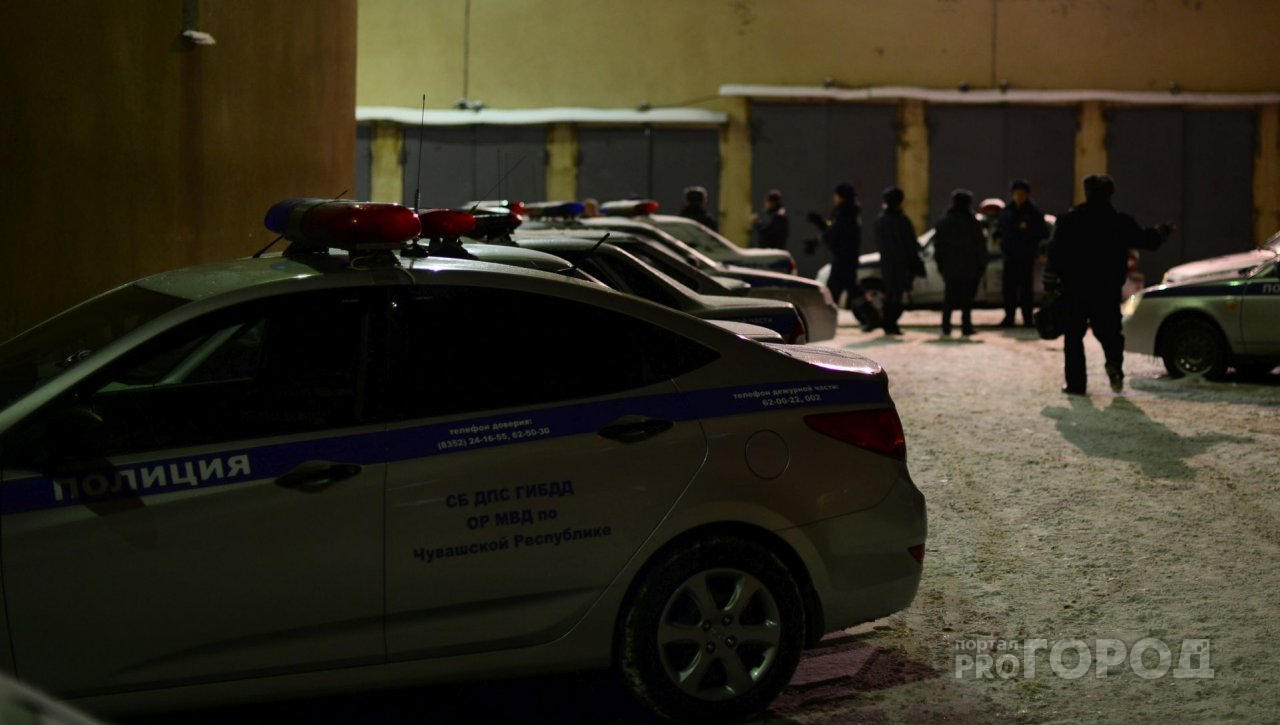 В Алатыре два бывших полицейских получили штрафы по 1,4 миллиона рублей