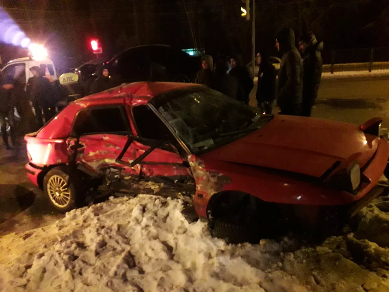 Фото к статье: В чебоксарской больнице скончалась девушка, пострадавшая в ДТП