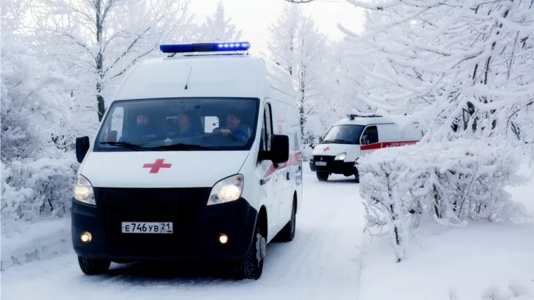Фото к статье: В Чувашии 16-летняя девушка взрывом петарды лишилась двух пальцев