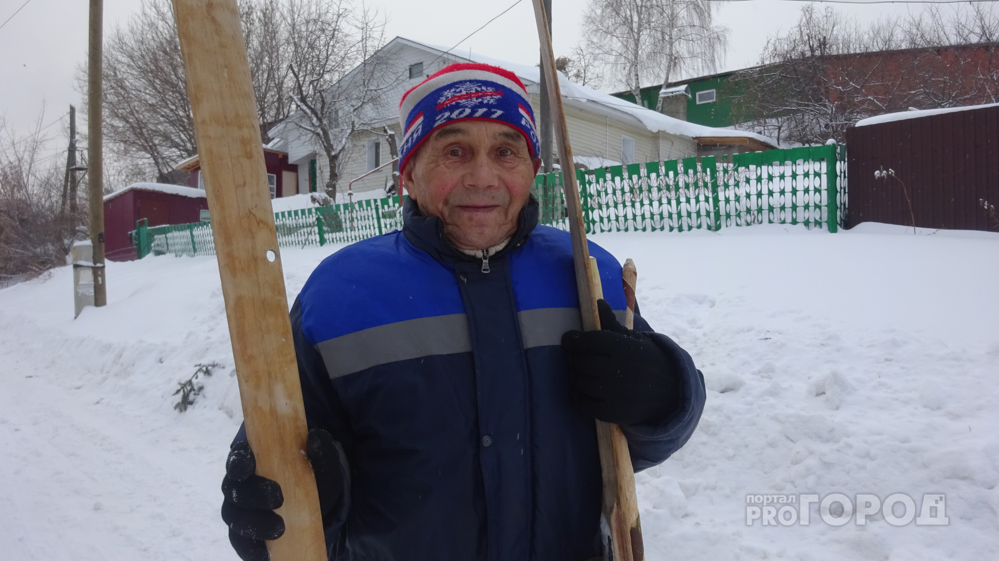 Дед из Чебоксар катается на лыжах, которые спасли его дядю на войне