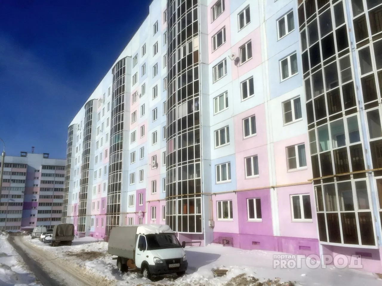 Фото к статье: Трещины дома в Садовом обследовала комиссия и вынесла вердикт