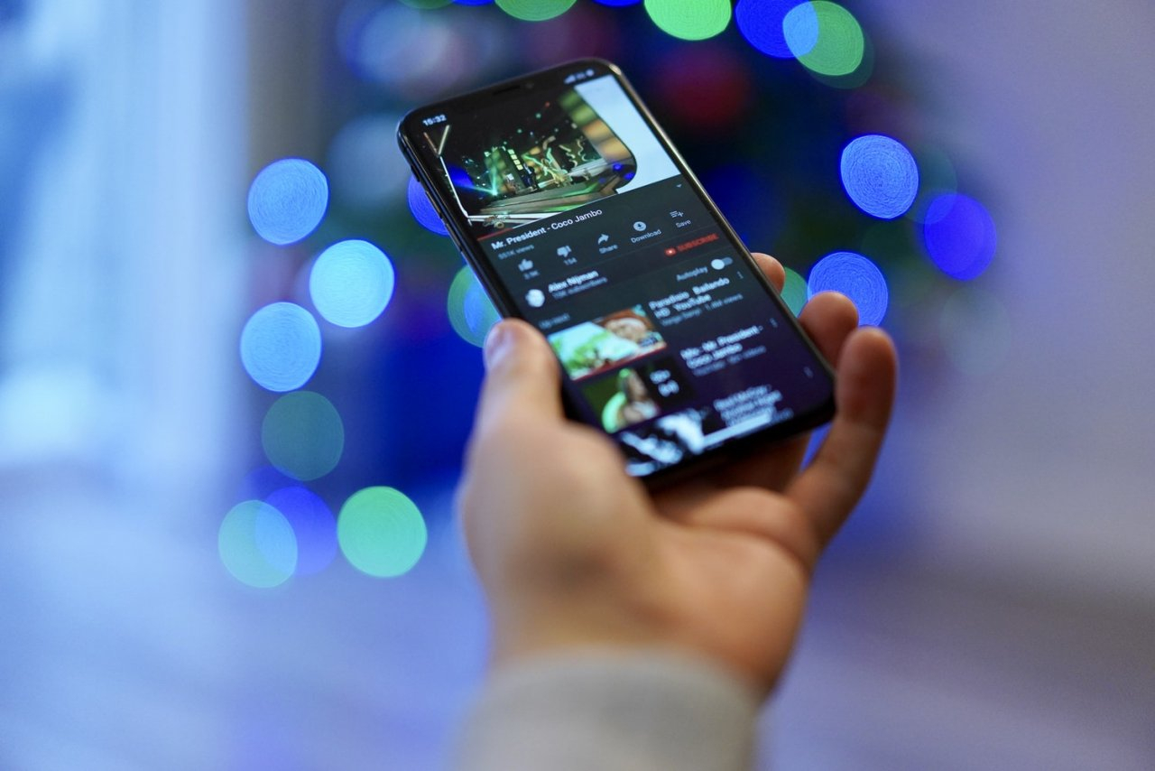 Выручка от продаж мобильных устройств в салонах связи «Ростелекома» выросла в 15 раз