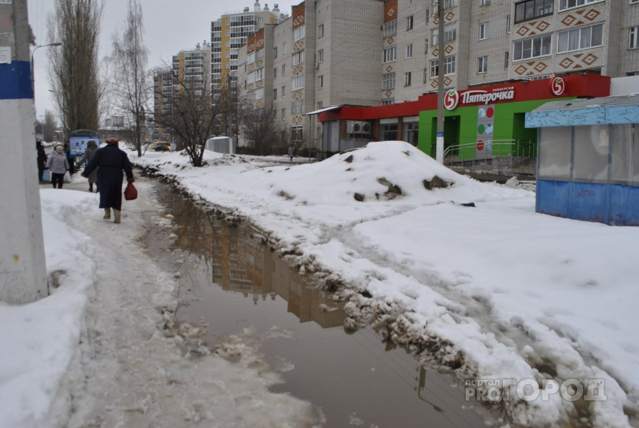 Новочебоксарск покрылся непроходимыми дворами и разбитыми дорогами