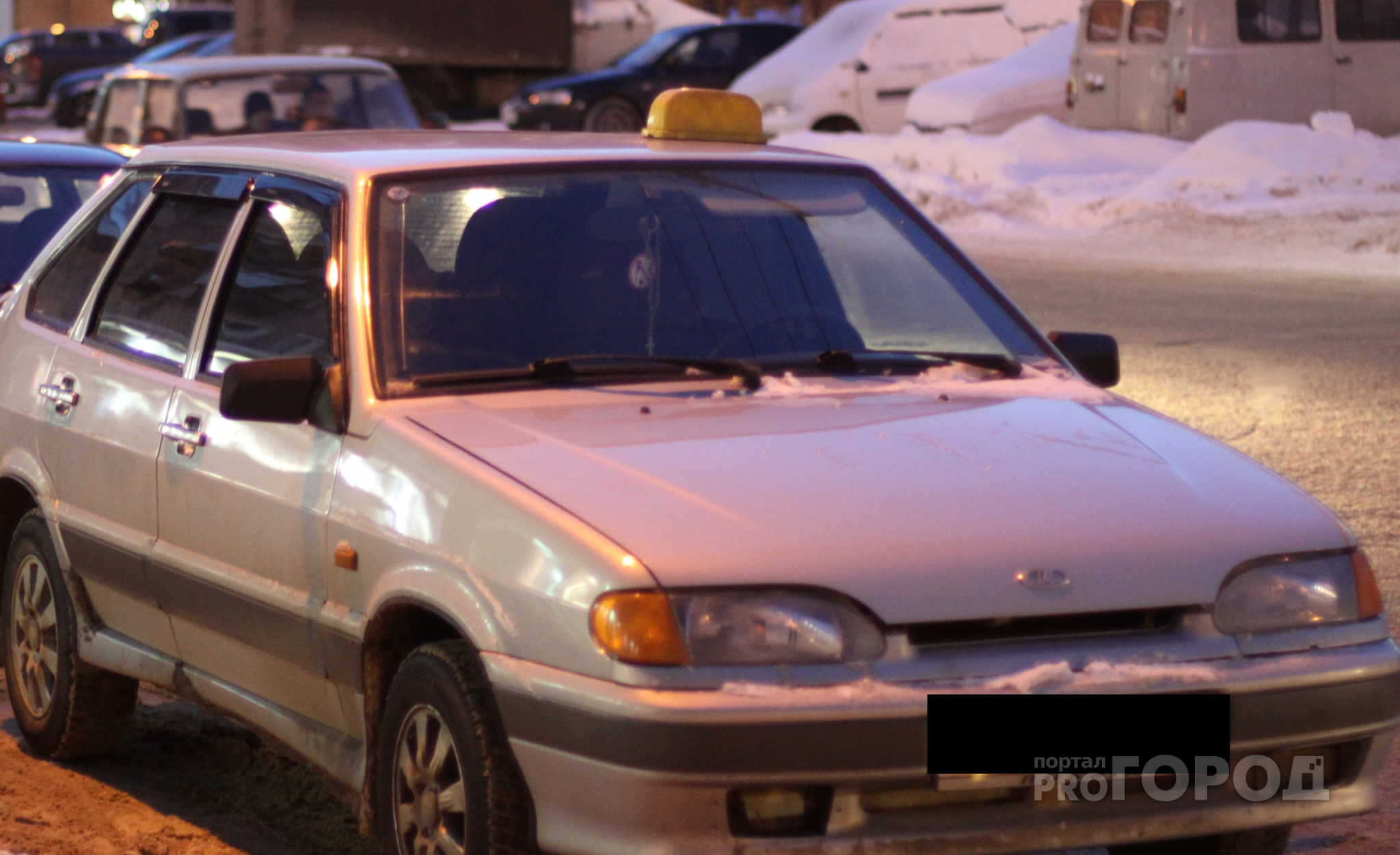 Чебоксарский таксист притворялся безработным, чтобы не помогать 12-летней дочери