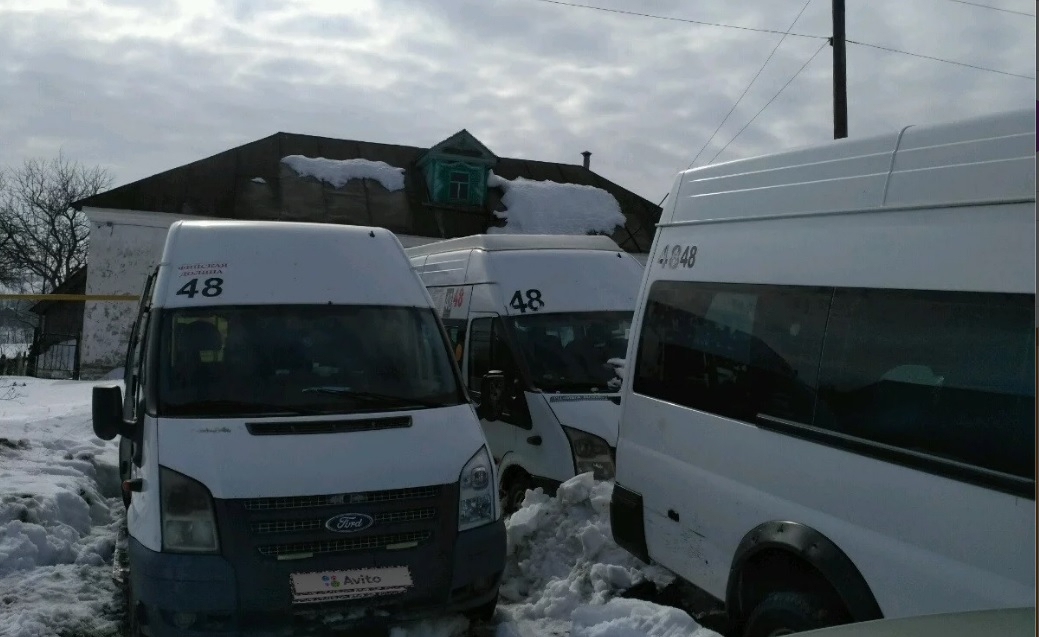 В Чебоксарах распродают микроавтобусы закрытых маршрутов № 48, 49 и 60к