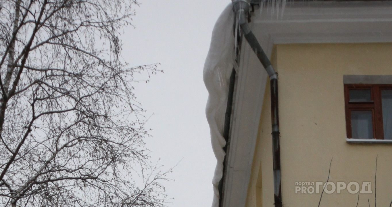 В Новочебоксарске завели уголовное дело по случаю падения снега на человека