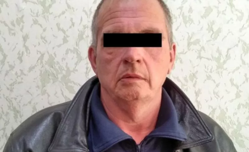 Фото к статье: Полицейские Чувашии поехали на Юг и привезли подозреваемого