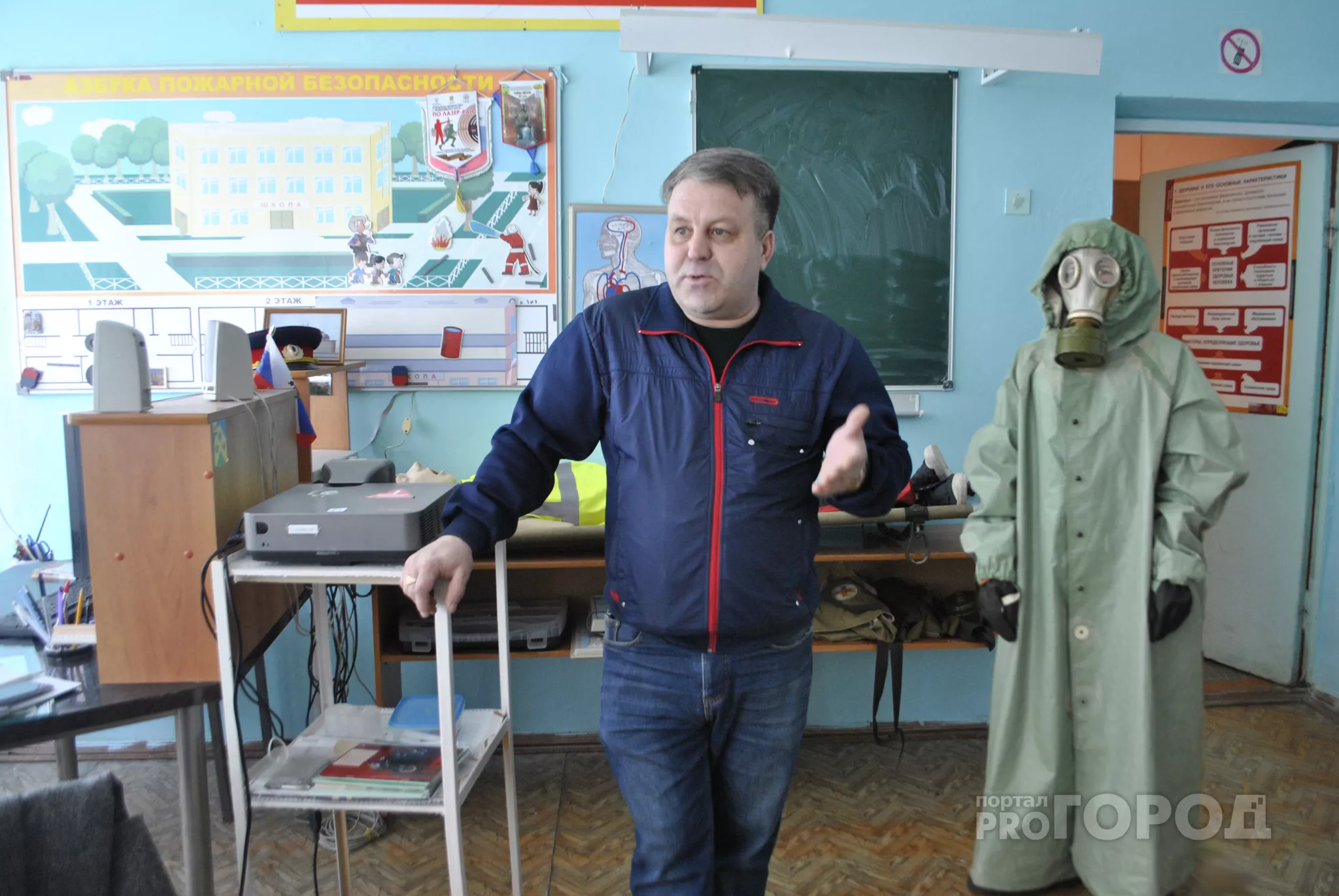 Фото к статье: Какие звания есть у кадетов, почему бальные танцы обязательны - в интервью с учителем ОБЖ