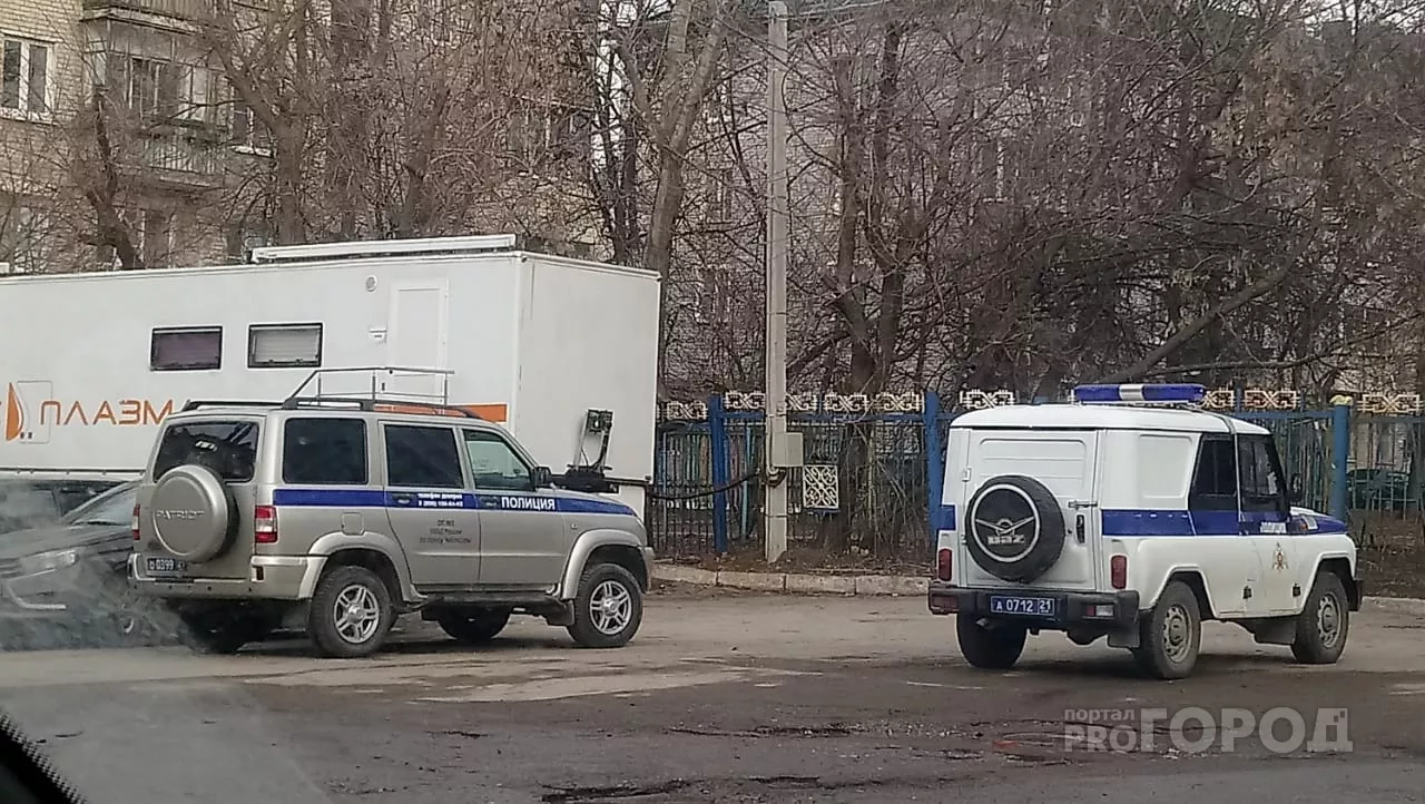 Фото к статье: В МВД по Чувашии прокомментировали массовые сообщения о бомбах