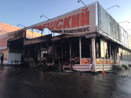 В МЧС рассказали обстоятельства пожара на Хевешском рынке
