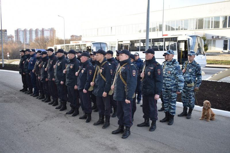 Полицейских отправили на Кавказ: "Главное, без потерь вернуться на родную землю"