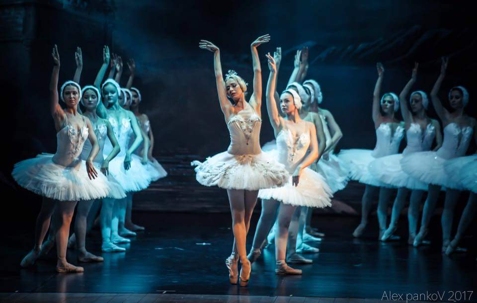 Труппа Московского театра балета представит зрителю «Лебединое озеро»