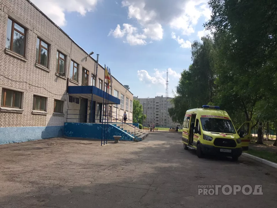 Фото к статье: В Чебоксарах на ЕГЭ по математике умерла школьница