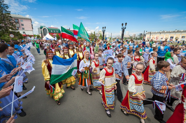 В Чебоксарах в честь Дня России пройдут концерт и парад