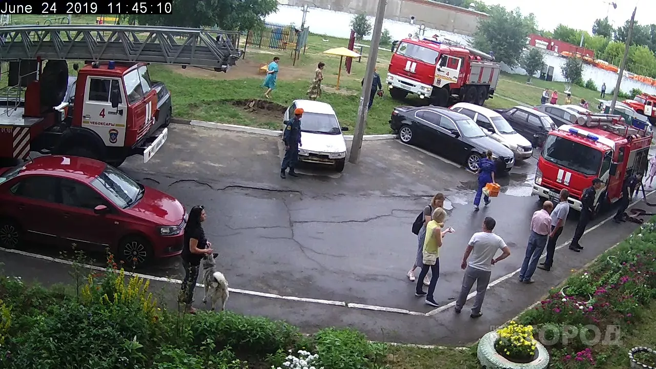 Фото к статье: В МЧС назвали предварительную причину пожара на проспекте Мира
