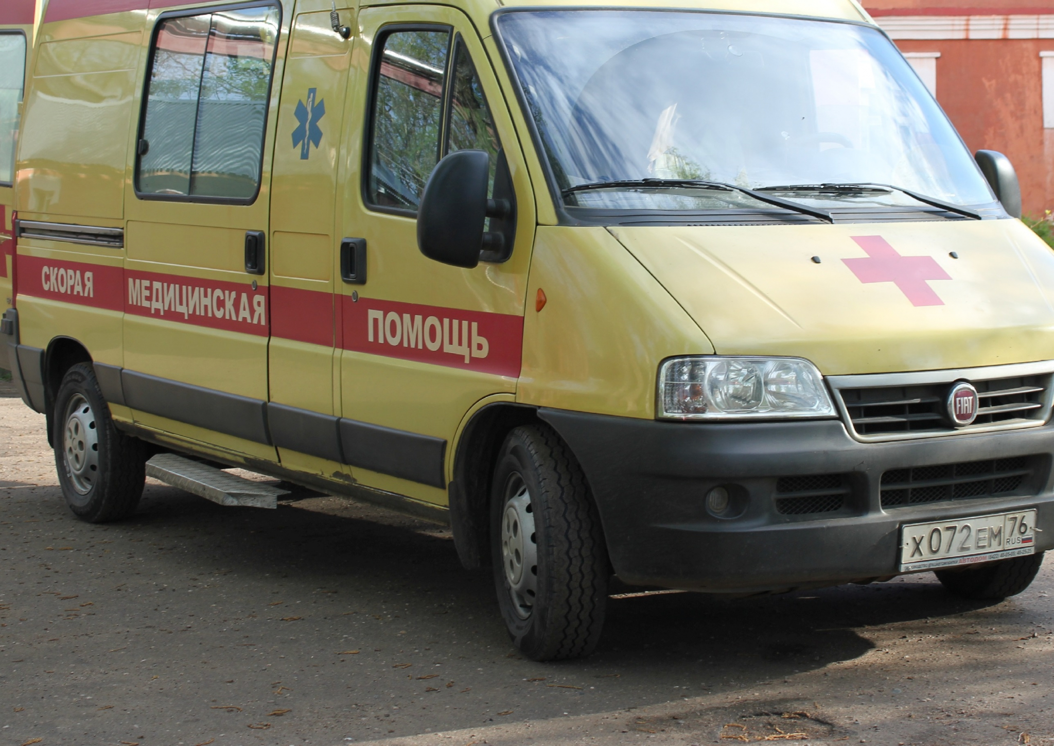 В Чебоксарах ребенок выпал из окна третьего этажа и доставлен в больницу