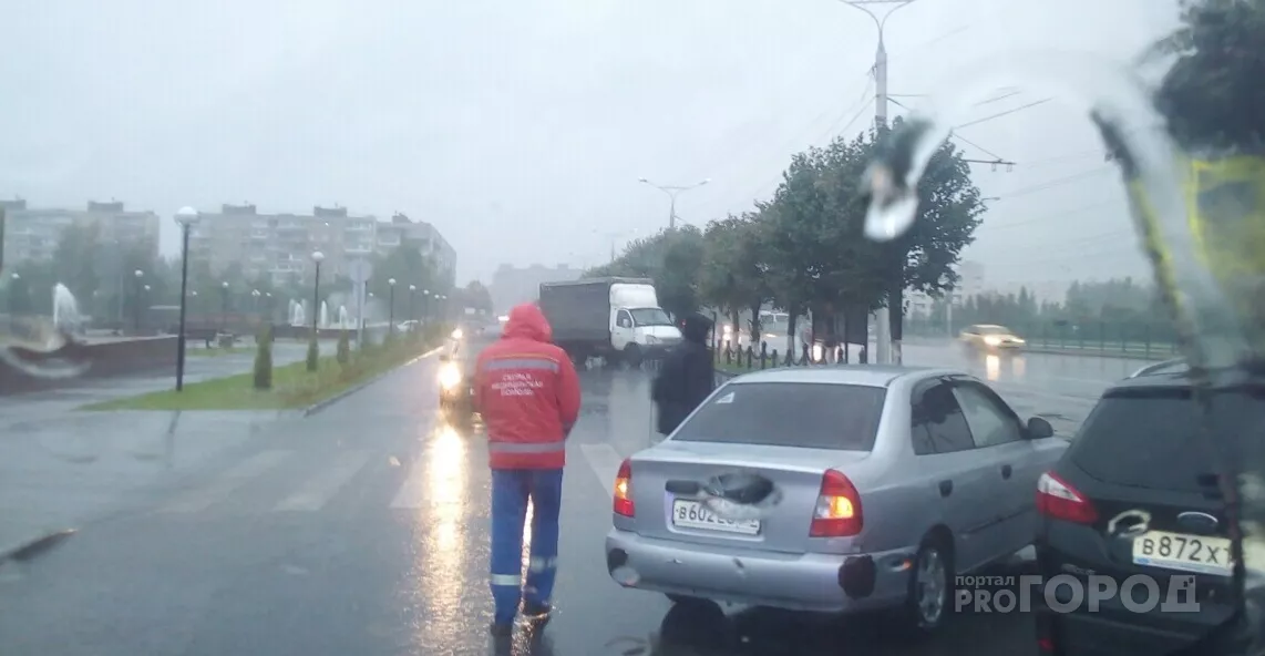 Фото к статье: Возле "Шупашкара" сбили мужчину на пешеходном переходе