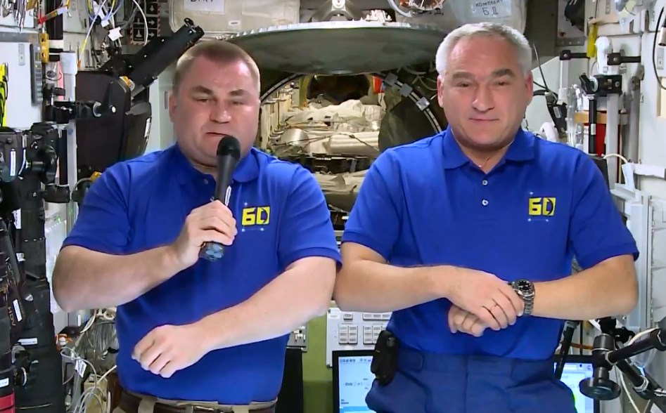 Космонавты с орбиты поздравили жителей Чувашии в честь дня рождения Андрияна Николаева