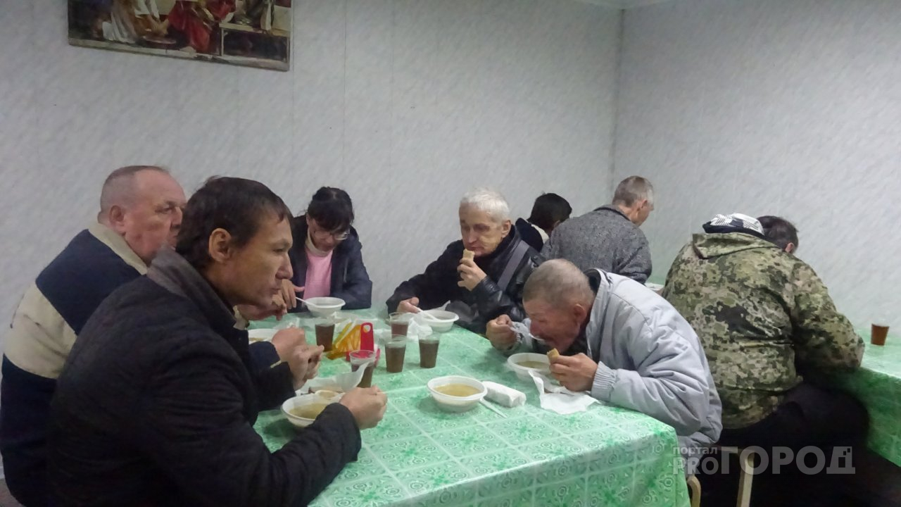 Сотрудник Дома милосердия в Чебоксарах: "Побывав в трудной жизненной ситуации, я начал бесплатно кормить людей"