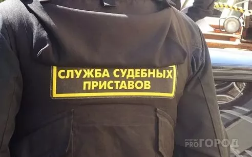 Фото к статье: В Новочебоксарске экс-пристав займется исправительными работами на два года