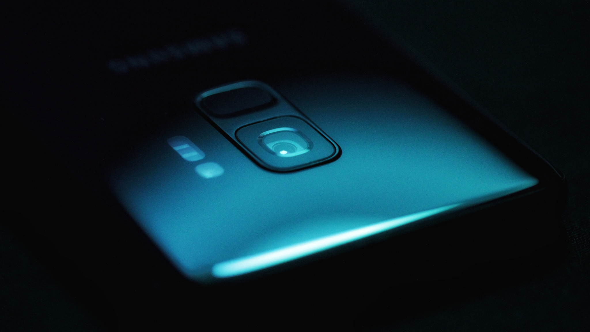 От простеньких «раскладушек» к всемирному конкуренту: история смартфонов Samsung