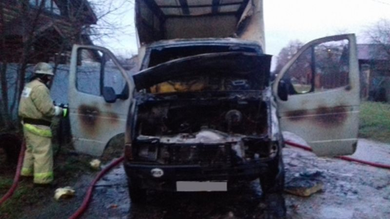 Утро на Фруктовой улице началось с возгорания грузовой ГАЗели