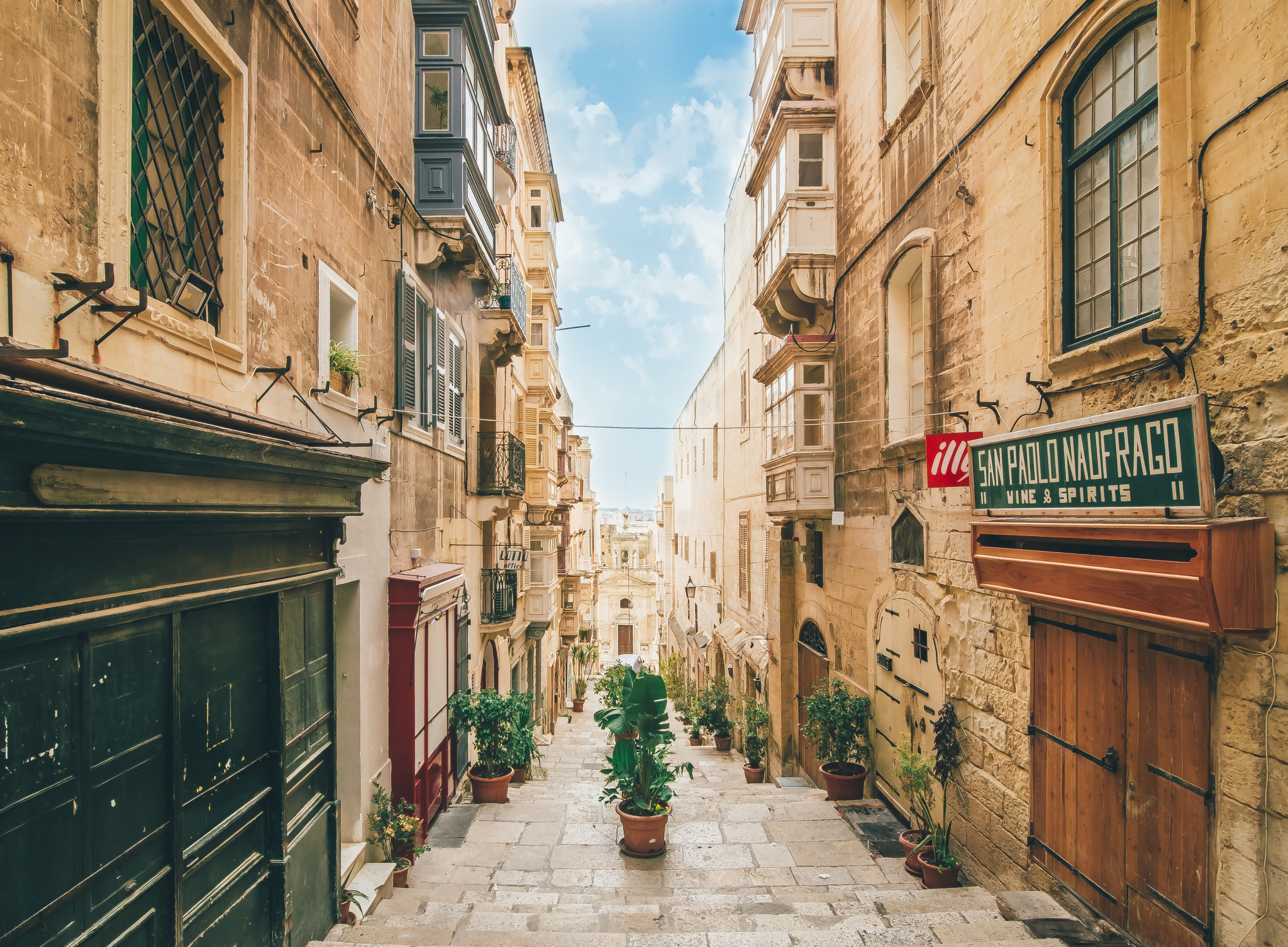 Постоянное место жительства Мальты за инвестиции: как получить?