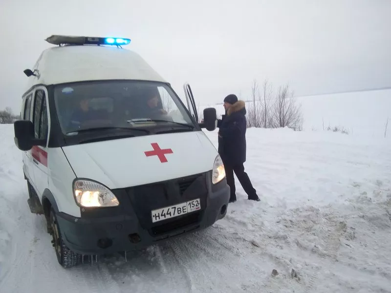Фото к статье: На Суре под лед ушли пять рыбаков из Чувашии, один погиб