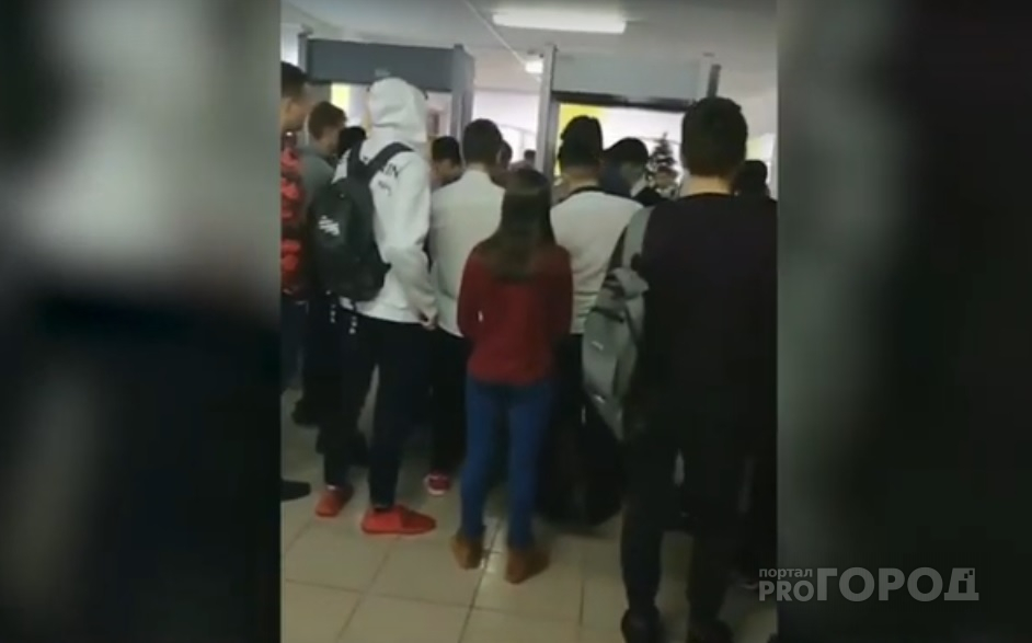 Студентов чебоксарского техникума проверяют, как в аэропорту
