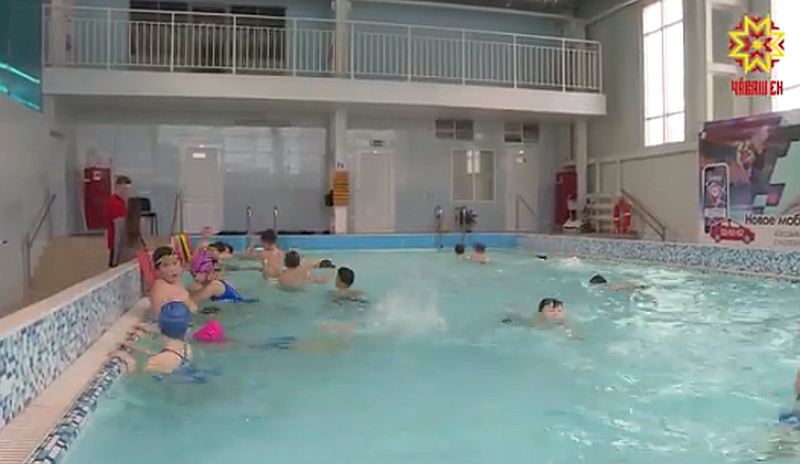 Обязательные уроки плавания для младших школьников в Чувашии есть, но бассейнов не хватает