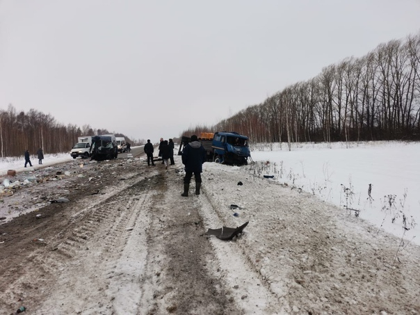 Крупное ДТП в Урмарском районе унесло жизнь 40-летнего водители иномарки