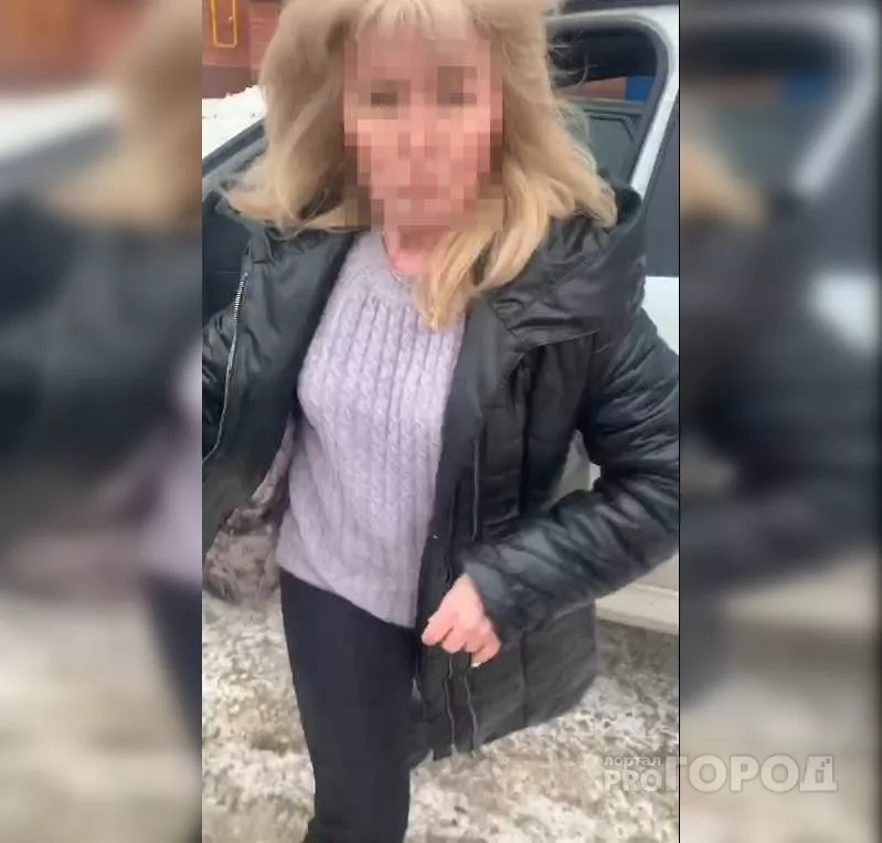 Фото к статье: Чебоксарка подралась с женщиной-таксистом: "Я пригрозила плохим отзывом, а она набросилась на меня"