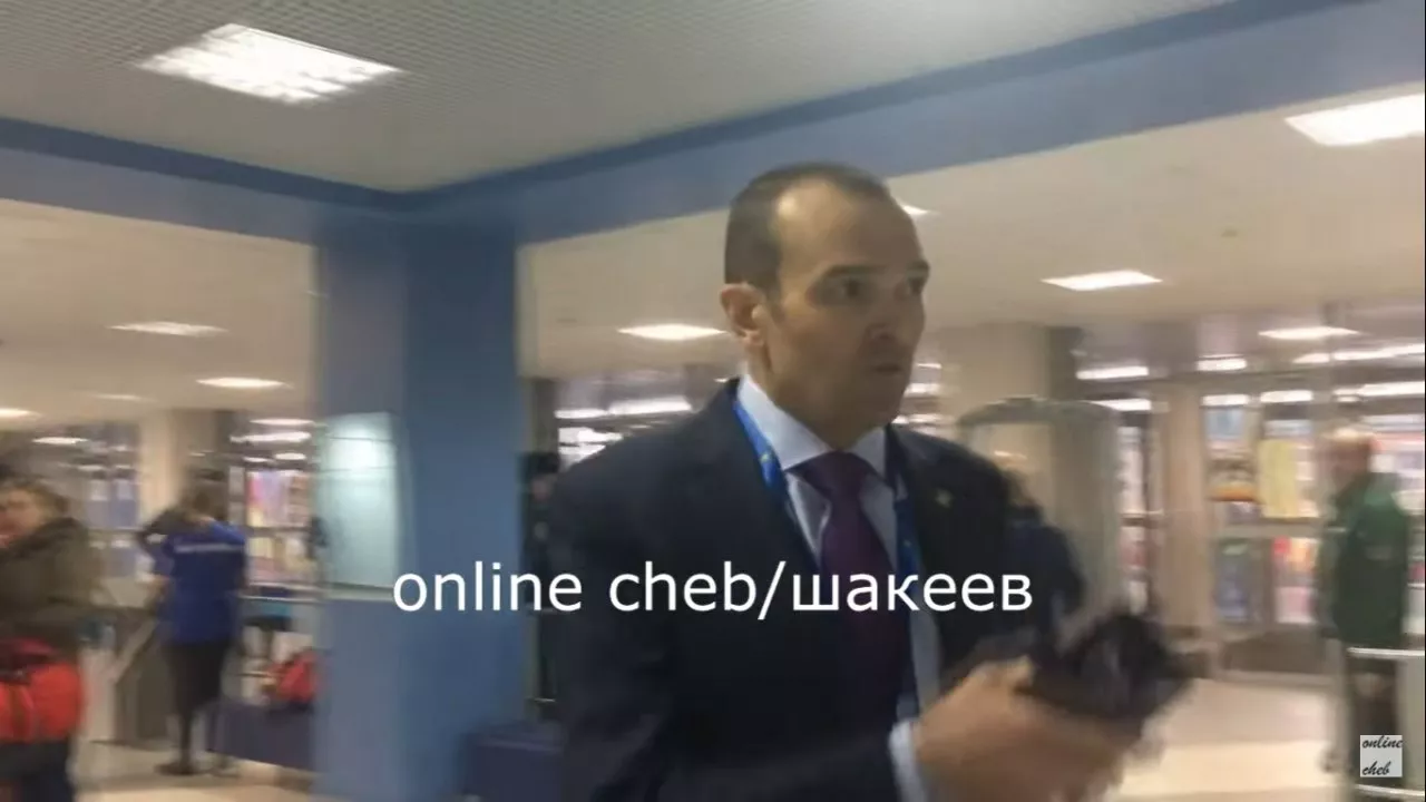Фото к статье: Игнатьев вышел в свет явно не в духе: "Я безработный"